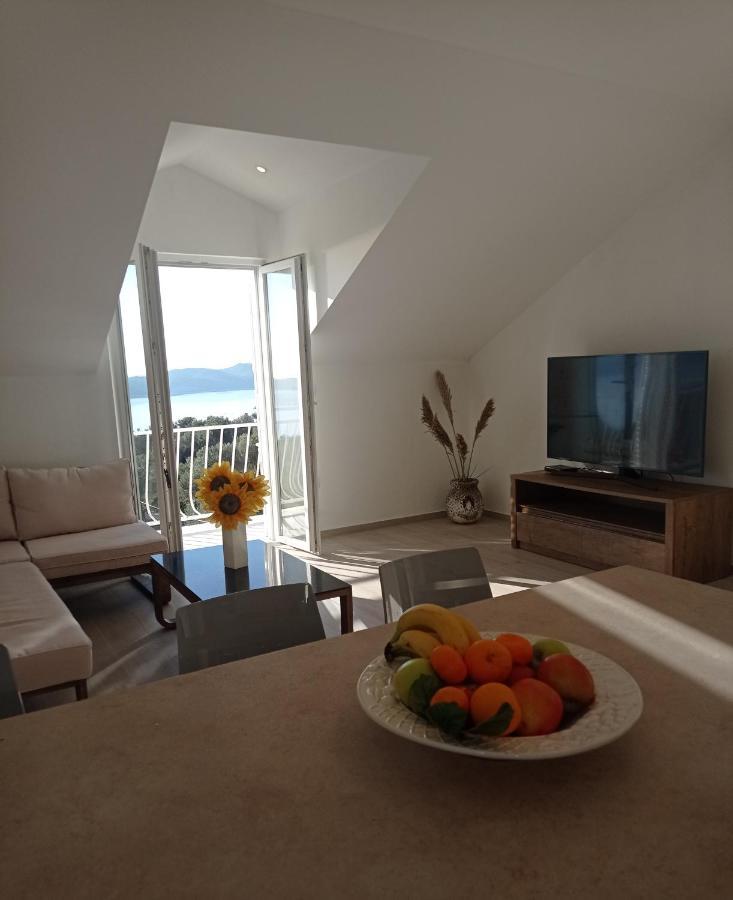 Apartment Lucija With Sea View Dubrovnik Exterior photo