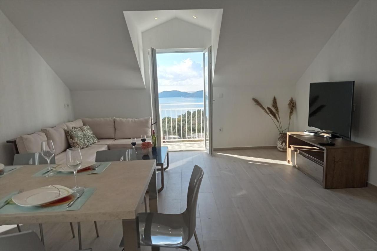 Apartment Lucija With Sea View Dubrovnik Exterior photo