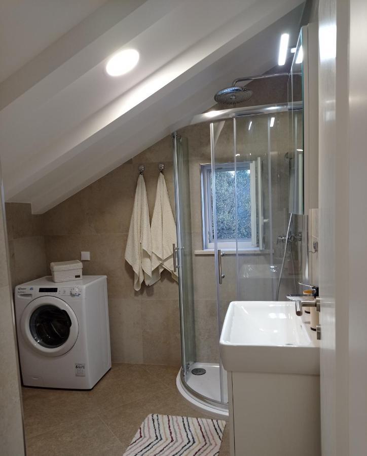 Apartment Lucija With Sea View Dubrovnik Exterior photo